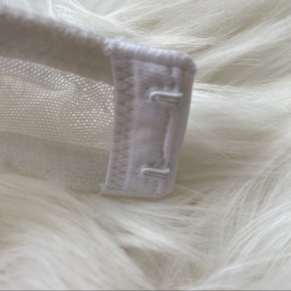 Victoria Secret Very Sexy White Lace Push-up 32DDD - Picture 11 of 11